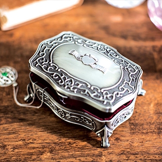 Irish and Celtic Themed Gifts