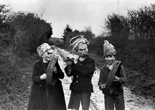 Reflections on Community from Irish Folklore Reflections on Community from Irish Folklore