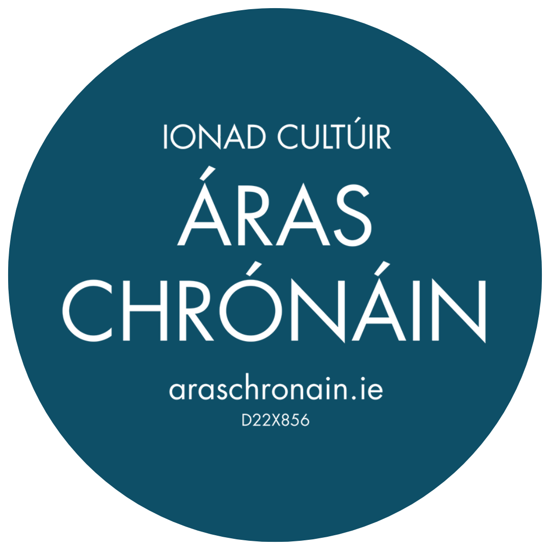 Áras Chrónáin logo